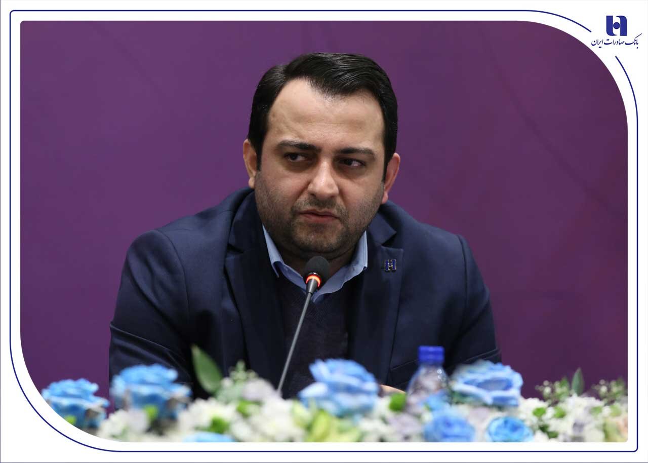 بانک صادرات بهدنبال تعامل راهبردی و پایدار با صنعت پتروشیمی است بانک صادرات بهدنبال تعامل راهبردی و پایدار با صنعت پتروشیمی است