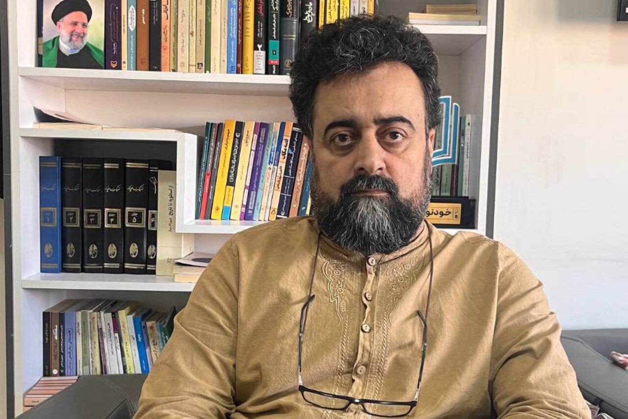 فرصتسوزی تولید اثر فاخر درباره شهید سلیمانی با انتشار کتابهای ضعیف فرصتسوزی تولید اثر فاخر درباره شهید سلیمانی با انتشار کتابهای ضعیف