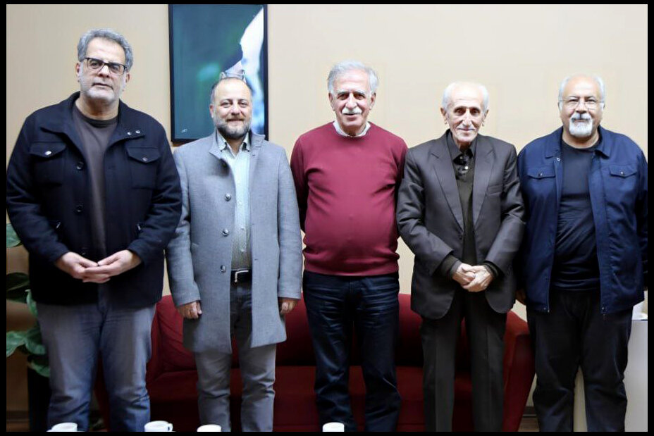 دیدار با تهیه کننده پیشکسوت در خانه سینما با ذکر چند خاطره دیدار با تهیه کننده پیشکسوت در خانه سینما با ذکر چند خاطره