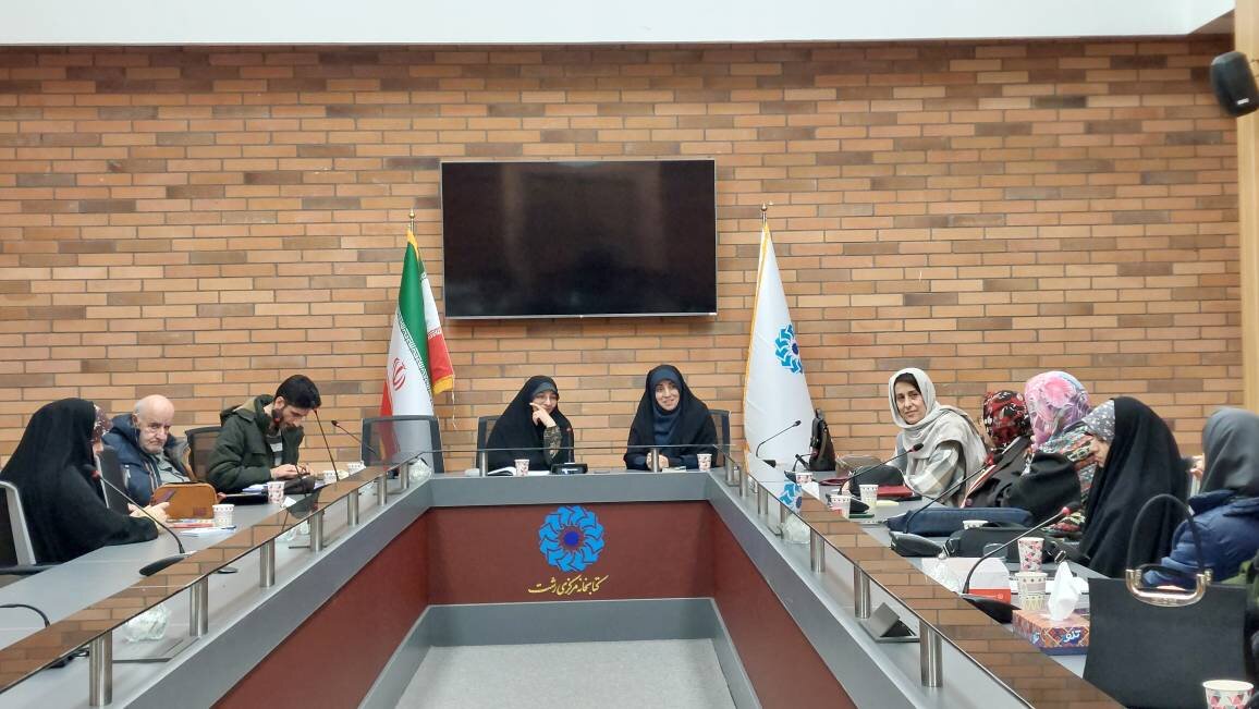 بررسی رمان نوجوان «فرار ماردوش» در محفل کتابخوانش رشت بررسی رمان نوجوان «فرار ماردوش» در محفل کتابخوانش رشت