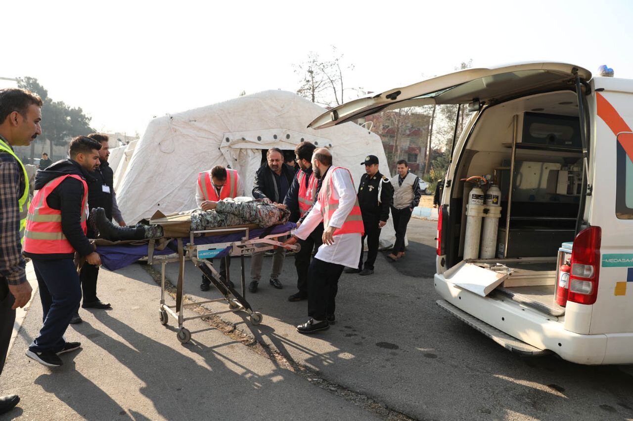 رزمایش تخصصی امداد و نجات نیروی دریایی ارتش برگزار شد رزمایش تخصصی امداد و نجات نیروی دریایی ارتش برگزار شد