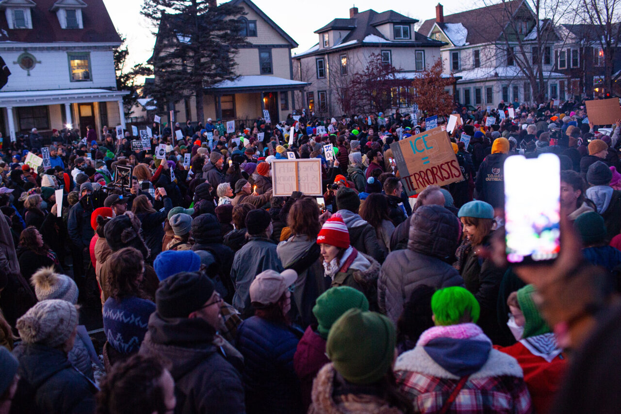 تظاهرکنندگان آمریکایی خواستار استیضاح ترامپ شدند تظاهرکنندگان آمریکایی خواستار استیضاح ترامپ شدند