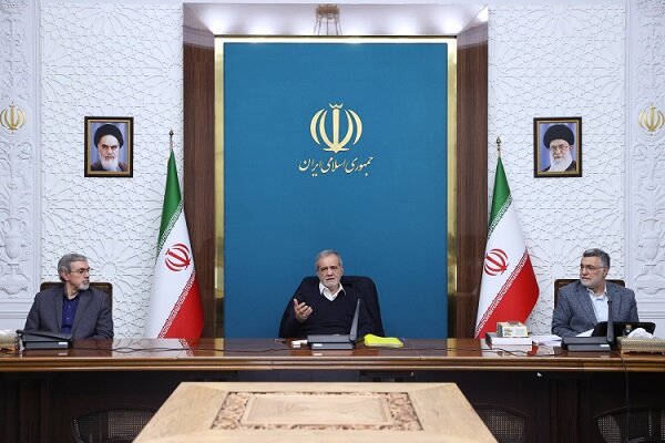 پزشکیان: سلامت مردم خط قرمز است و تعلل در درمان پذیرفتنی نیست پزشکیان: سلامت مردم خط قرمز است و تعلل در درمان پذیرفتنی نیست