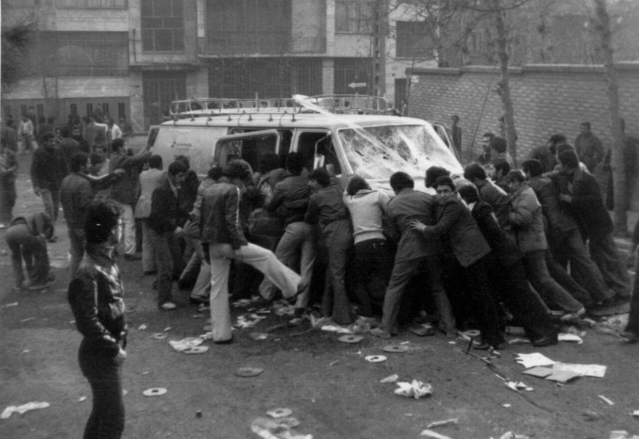 امام تخریب اموال عمومی حکومت پهلوی را جایز نمیدانست امام تخریب اموال عمومی حکومت پهلوی را جایز نمیدانست