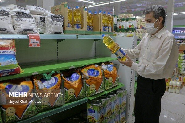 برخورد با فروشهای فوقالعاده غیرقانونی در ایام پایانی سال برخورد با فروشهای فوقالعاده غیرقانونی در ایام پایانی سال