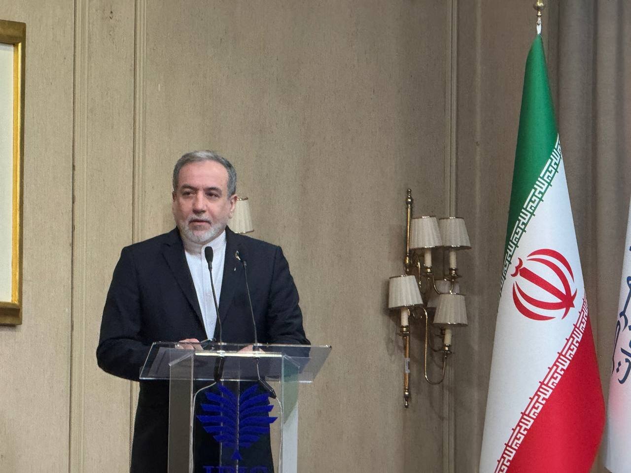 عراقچی: ایران هیچگاه در طول تاریخ خود تحت استعمار نبوده است عراقچی: ایران هیچگاه در طول تاریخ خود تحت استعمار نبوده است