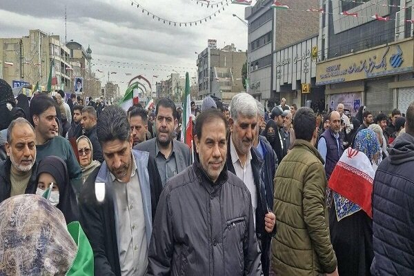 جهانگیر: حضور مردم در۲۲ بهمن، سرمایهای بزرگ برای نظام اسلامی است جهانگیر: حضور مردم در۲۲ بهمن، سرمایهای بزرگ برای نظام اسلامی است