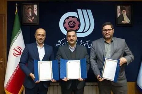 امضای تفاهمنامه همنوا بین وزارتخانههای آموزشوپرورش، نفت و کار امضای تفاهمنامه همنوا بین وزارتخانههای آموزشوپرورش، نفت و کار