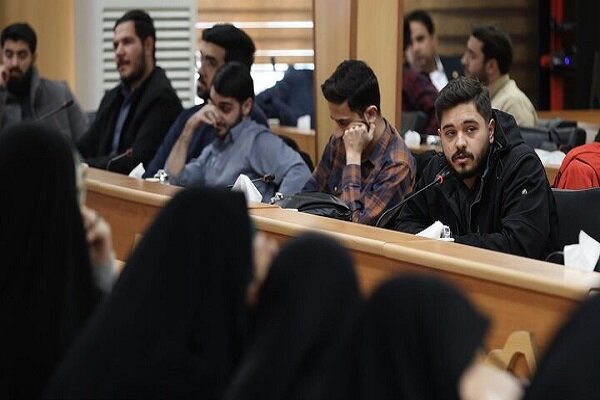 در جلسه شهردار تهران با تشکلهای دانشجویی ۲۴ دانشگاه در تهران چه گذشت؟ در جلسه شهردار تهران با تشکلهای دانشجویی ۲۴ دانشگاه در تهران چه گذشت؟