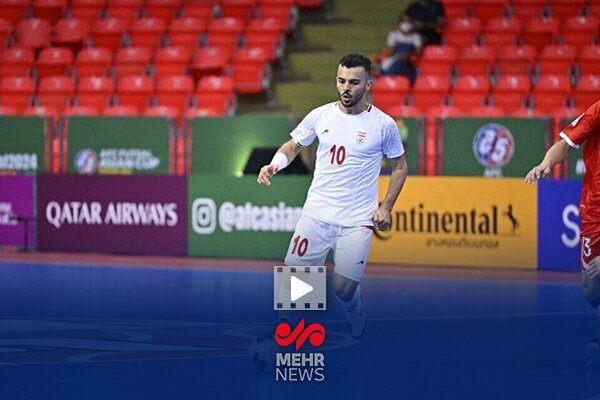 مرد سال فوتسال آسیا: کلید موشک خرمشهر را داشتم با آن کاخ سفید را میزدم مرد سال فوتسال آسیا: کلید موشک خرمشهر را داشتم با آن کاخ سفید را میزدم
