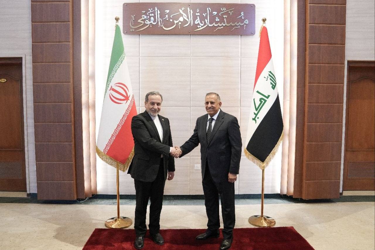 رایزنی وزیر امور خارجه با مشاور امنیت ملی عراق رایزنی وزیر امور خارجه با مشاور امنیت ملی عراق