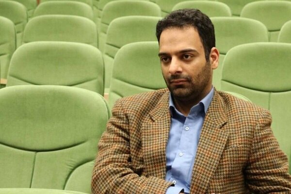 انتشار غزل تازه میلاد عرفانپور با عنوان «آزمون» +صوت انتشار غزل تازه میلاد عرفانپور با عنوان «آزمون» +صوت