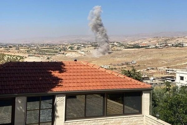 به آتش کشیدن خانههای مردم لبنان توسط اسرائیل+ فیلم به آتش کشیدن خانههای مردم لبنان توسط اسرائیل+ فیلم