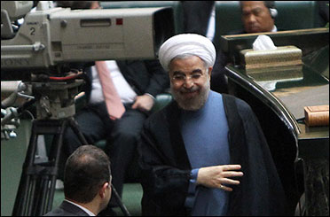روحانی مجلس را ترک کرد