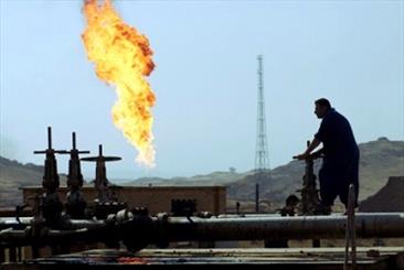 وزارت نفت در اجرای پروژه های نفتی آذر و چنگوله مشارکت می کند