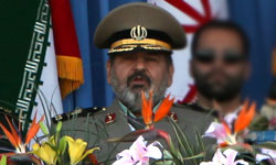 پیام تبریک سرلشکر فیروزآبادی به فرمانده جدید نیروی انتظامی