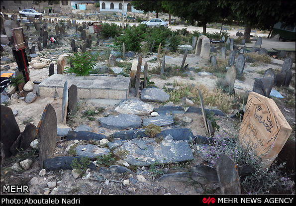سرقت سنگ قبرهاي هزارساله اولين گورستان مسلمانان ايران خروج آرام ميراث فرهنگي از سفيد چاه خبرگزاری مهر اخبار ایران و جهان Mehr News Agency