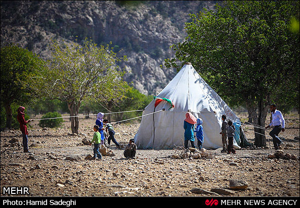 مدرسه عشایری ایل راینی