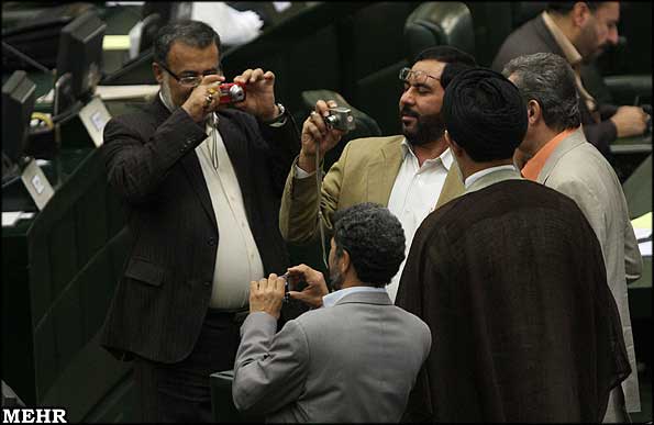 iranian-mps-say-good-bye-in-the-last-session-photo-mehr-news-agency