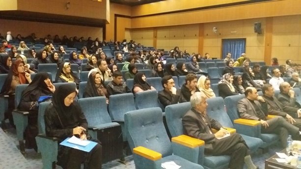 دوره آموزش فرهنگ شهروندی با رویکرد آموزش خانواده در همدان برگزار شد