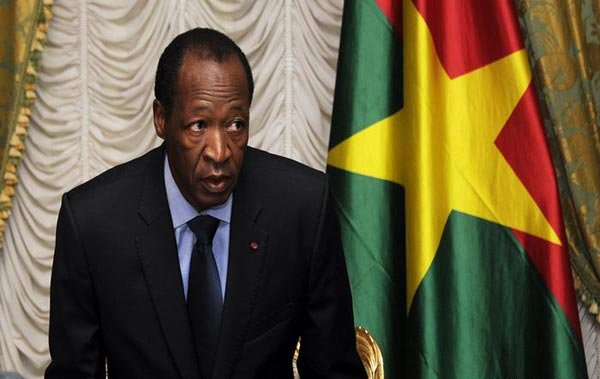 عقب نشینی رئیس جمهور بورکینافاسو از تصمیم تغییر قانون اساسی