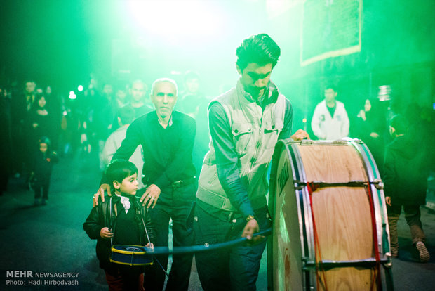 همنوا با عزاداران حسینی