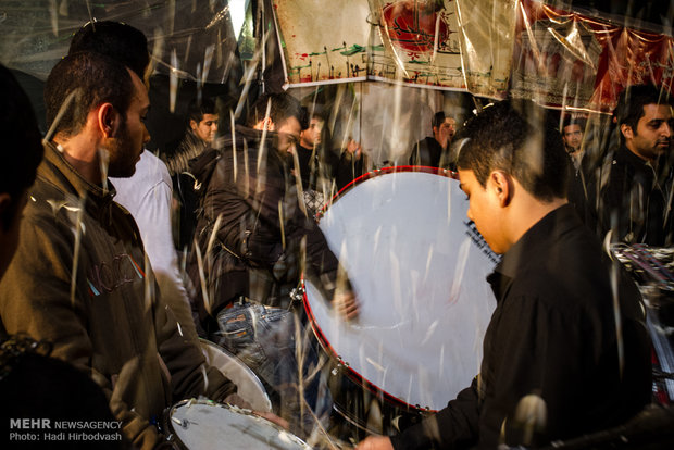 همنوا با عزاداران حسینی