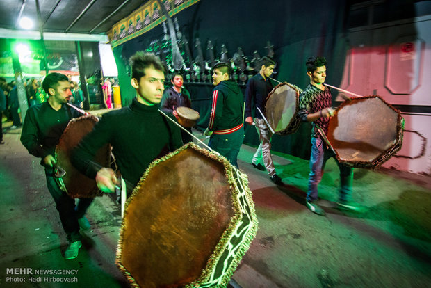 همنوا با عزاداران حسینی