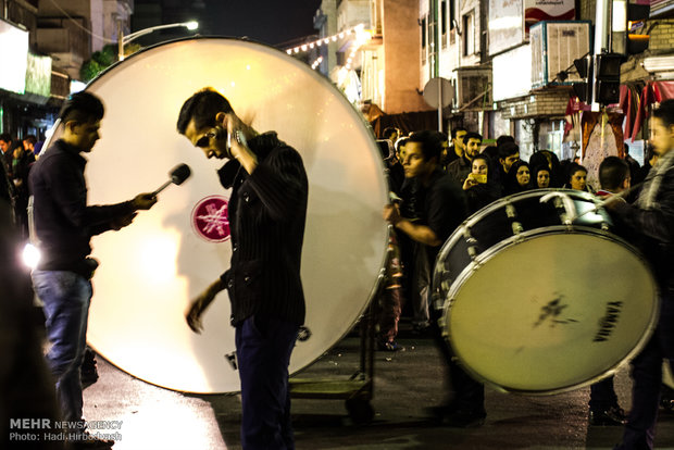 همنوا با عزاداران حسینی