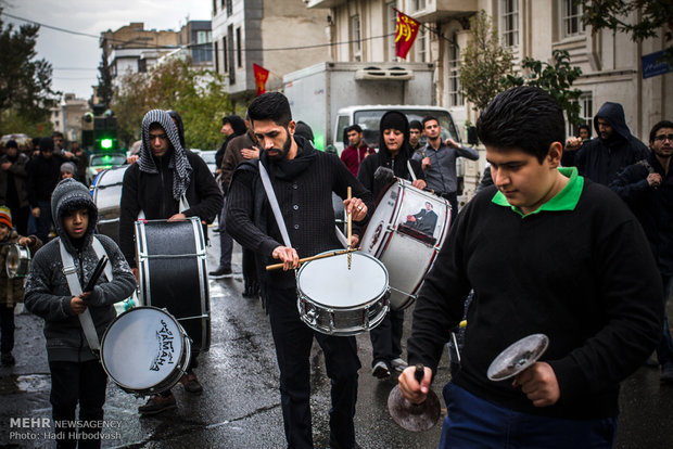 همنوا با عزاداران حسینی