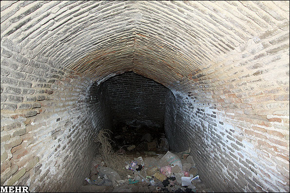 آب انبار قاجاری در شمال شیراز کشف شد