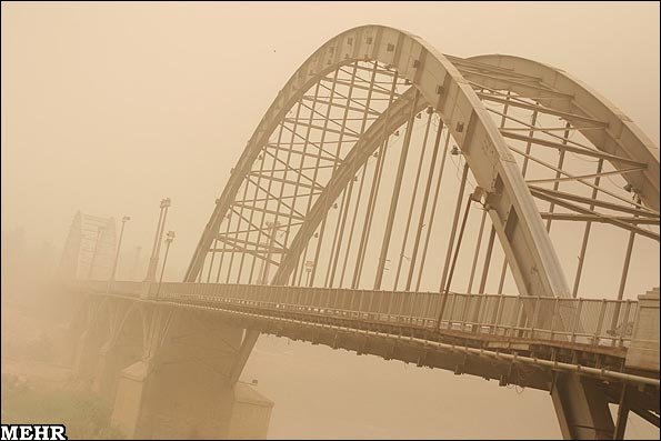 گرد و غبار در خوزستان رکورد زد/ اهواز در تاریکی فرو رفت