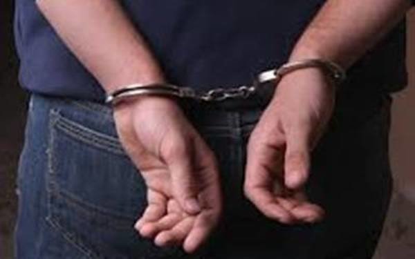 علت بازداشت ۹ معلم ایرانی در امارات پارلمان استرالیا بازداشت