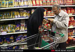 گلایه مندی کرمانی‌ها از کمبود روغن در بازار / مردم: مسئولان قیمت ها را کنترل کنند