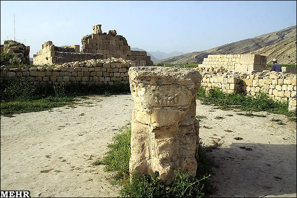 لذت گردشگری در شهر باستانی بیشاپور
