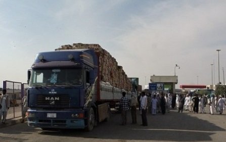 مرز میلک مجددا توسط رانندگان افغانستانی بسته شد