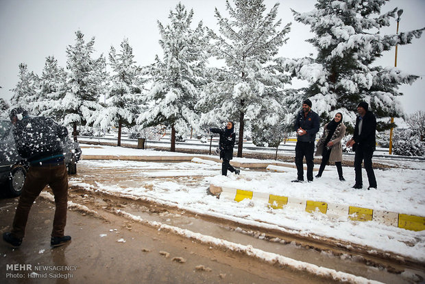 بارش برف در کرمان