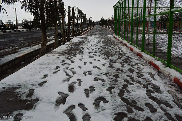 بارش برف در سیرجان 