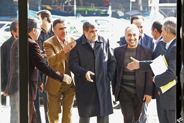 وزیر فرهنگ و ارشاد اسلامی به دبیرخانه جشنواره فیلم فجر رفت