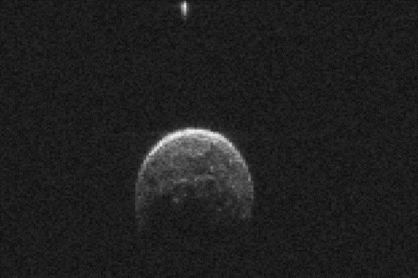 فیلم/ عبور نفس‌گیر سیارکی خطرناک از کنار زمین