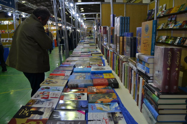 نمایشگاه کتاب شاهرود بزرگترین رویداد فرهنگی استان/لزوم ترویج کتابخوانی