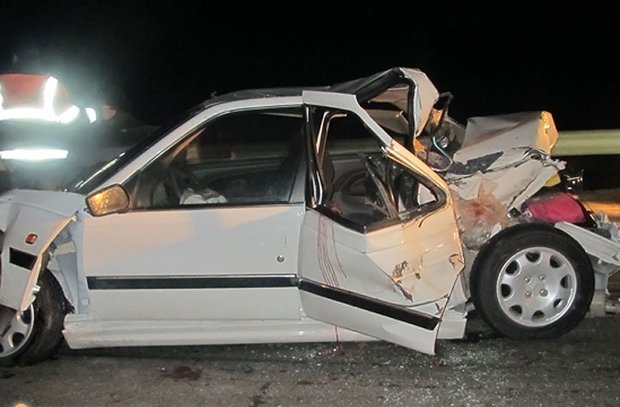 حادثه رانندگی در محور کرند - سرپلذهاب ۵ کشته و زخمی به جای گذاشت