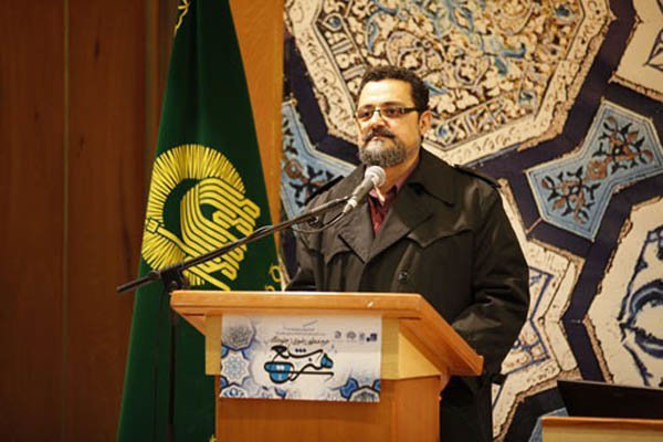 عبدالمجید شریف‌زاده مدیر موزه فرش ایران شد