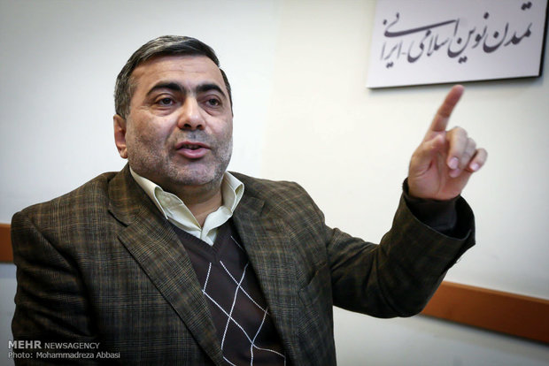 شهید سلیمانی مصداقی برای انسان تراز انقلاب اسلامی است