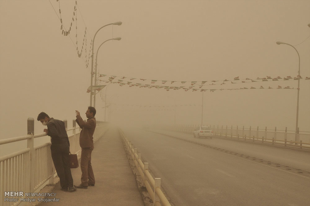 Risultati immagini per ‫گرد و غبار خوزستان‬‎