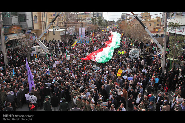 راهپیمایی یوم الله 22 بهمن در کرمان