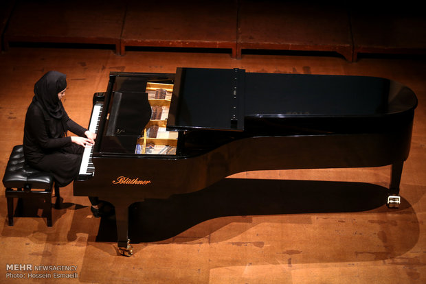 اجرای تکنوازی پیانو در تالار رودکی