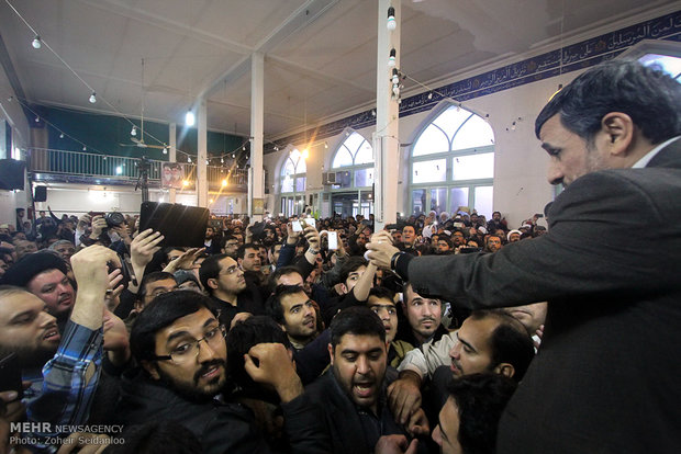 مجلس ترحیم والده محمود احمدی‌نژاد در قم