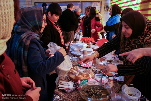 جشنواره غذاهای سنتی ایران