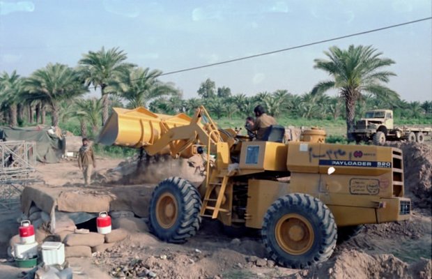 برپایی نمایشگاه «سنگر سازان بی سنگر» در یادمان کربلای ۴ برپایی نمایشگاه «سنگر سازان بی سنگر» در یادمان کربلای ۴